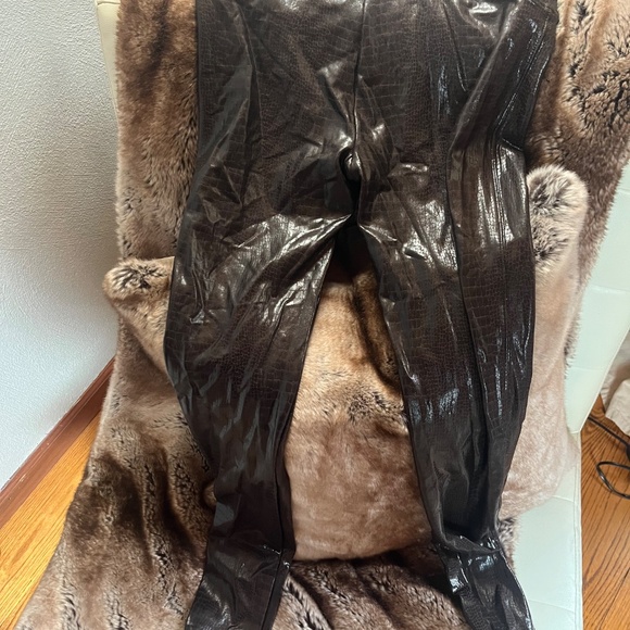 Spanx  Faux Leather Croc Shine Leggings - Picture 4 of 4